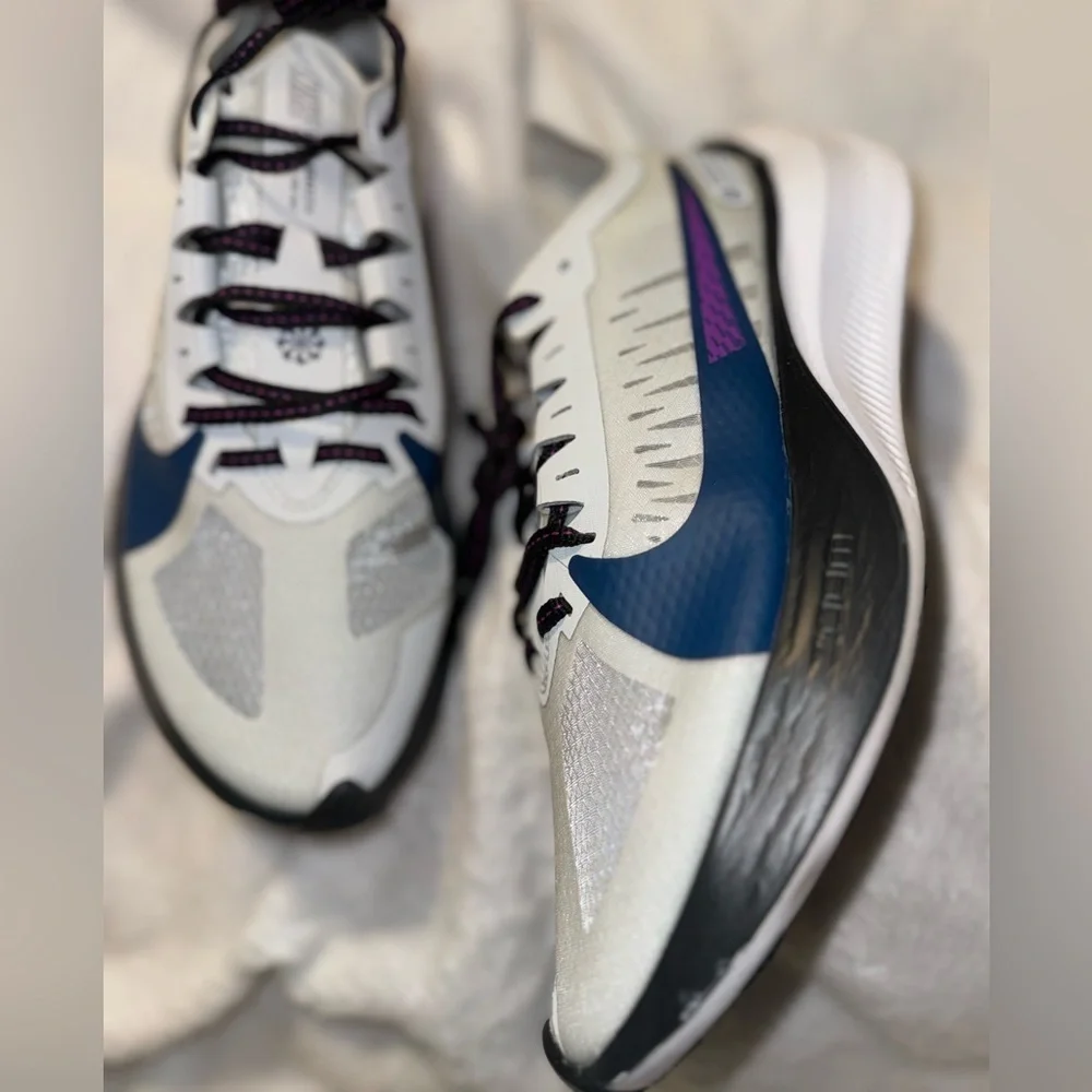 Nike Zoom Gravity Photon Light Grey Running Athletic Shoes